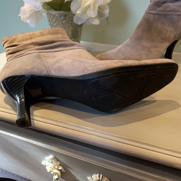 Gray Suede Ankle Boots - Picture 5 of 8